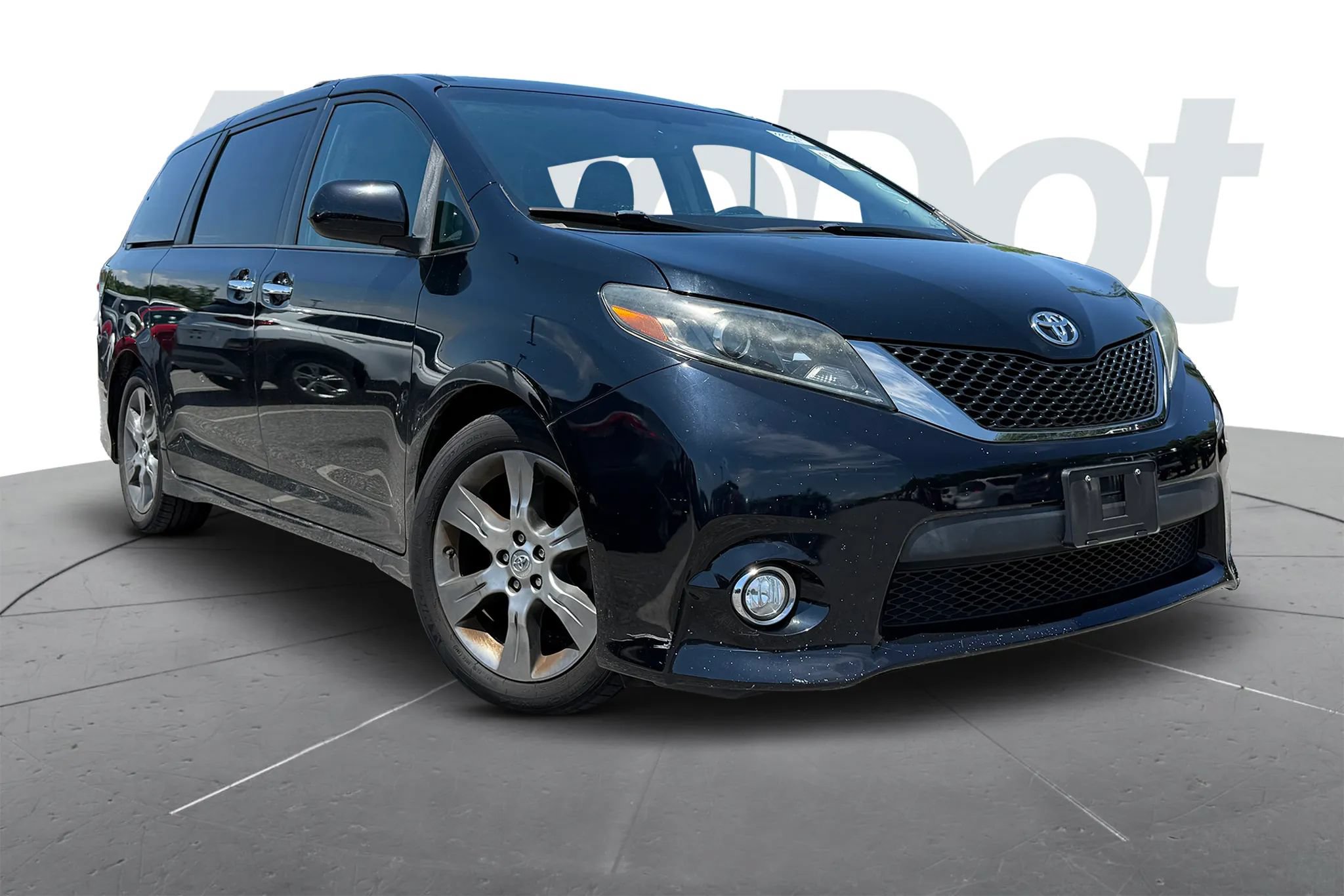 Used 2015 Toyota Sienna SE