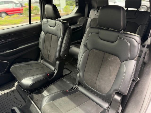 Used 2022 Jeep Grand Cherokee L Laredo AWD/4WD image 24