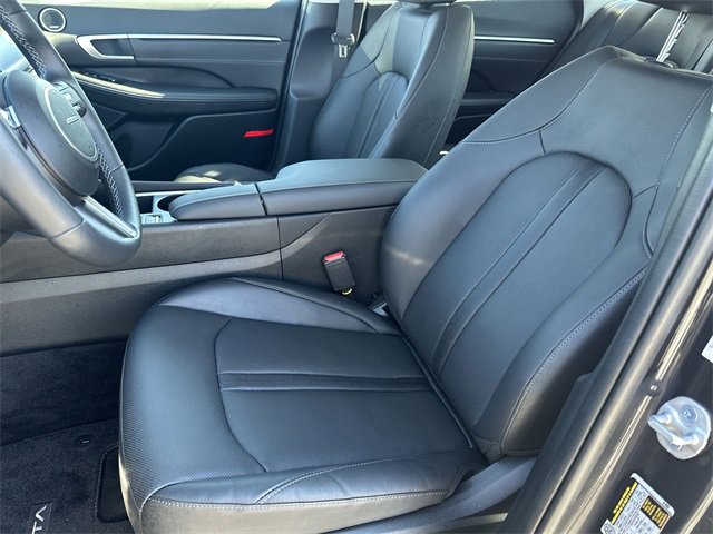 Used 2025 Hyundai Sonata Limited image 23