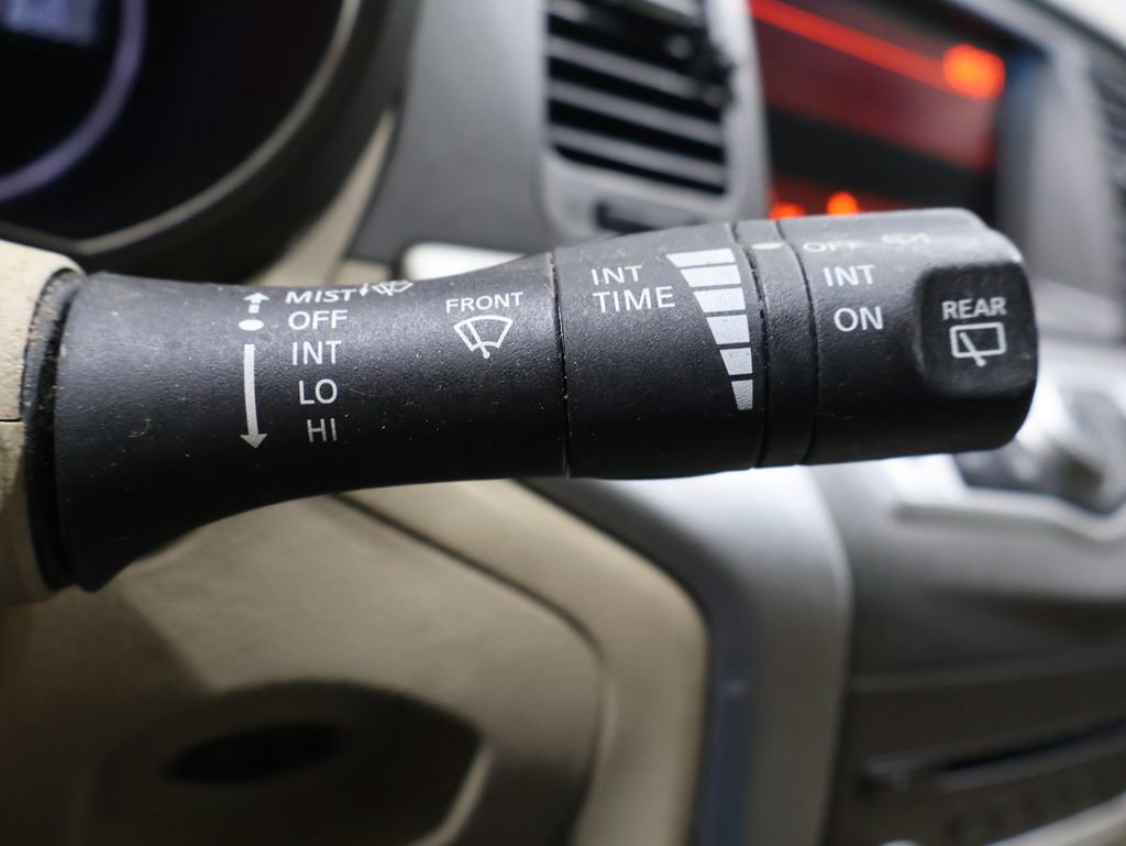 Used 2013 Nissan Murano S image 33