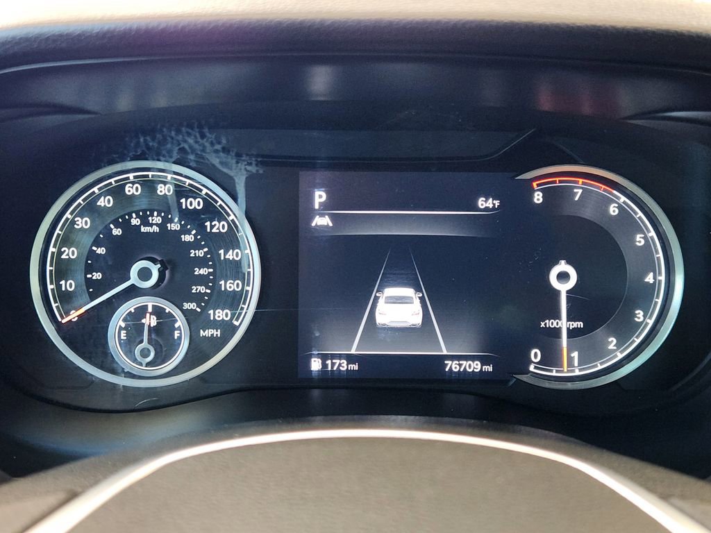 Used 2023 Genesis G70 2.0T RWD image 15