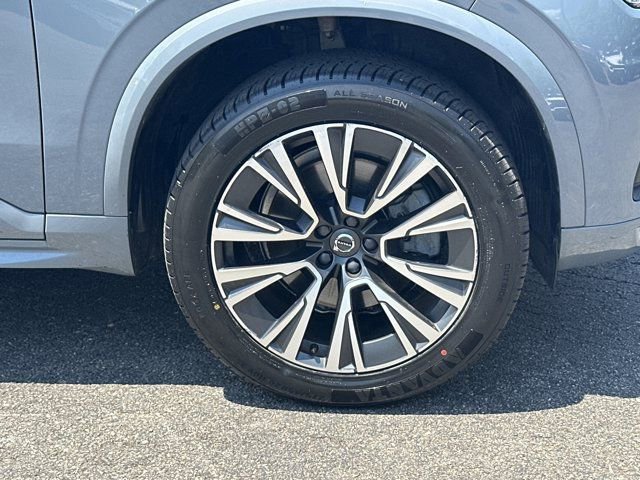 Used 2020 Volvo XC90 T5 Momentum w/ Protection Package Premier AWD/4WD image 16