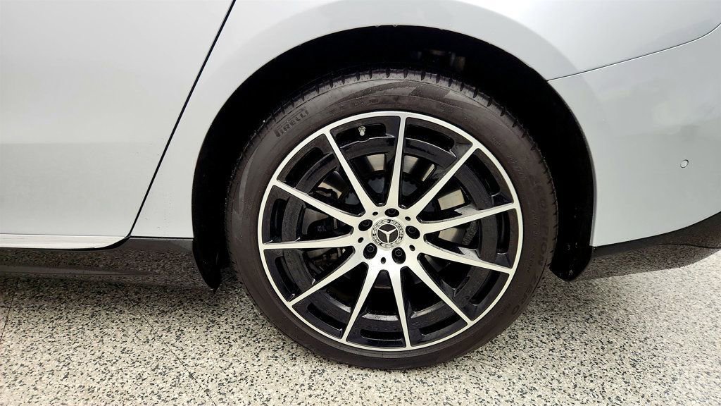 Used 2023 Mercedes-Benz EQS 580 4MATIC Sedan image 9