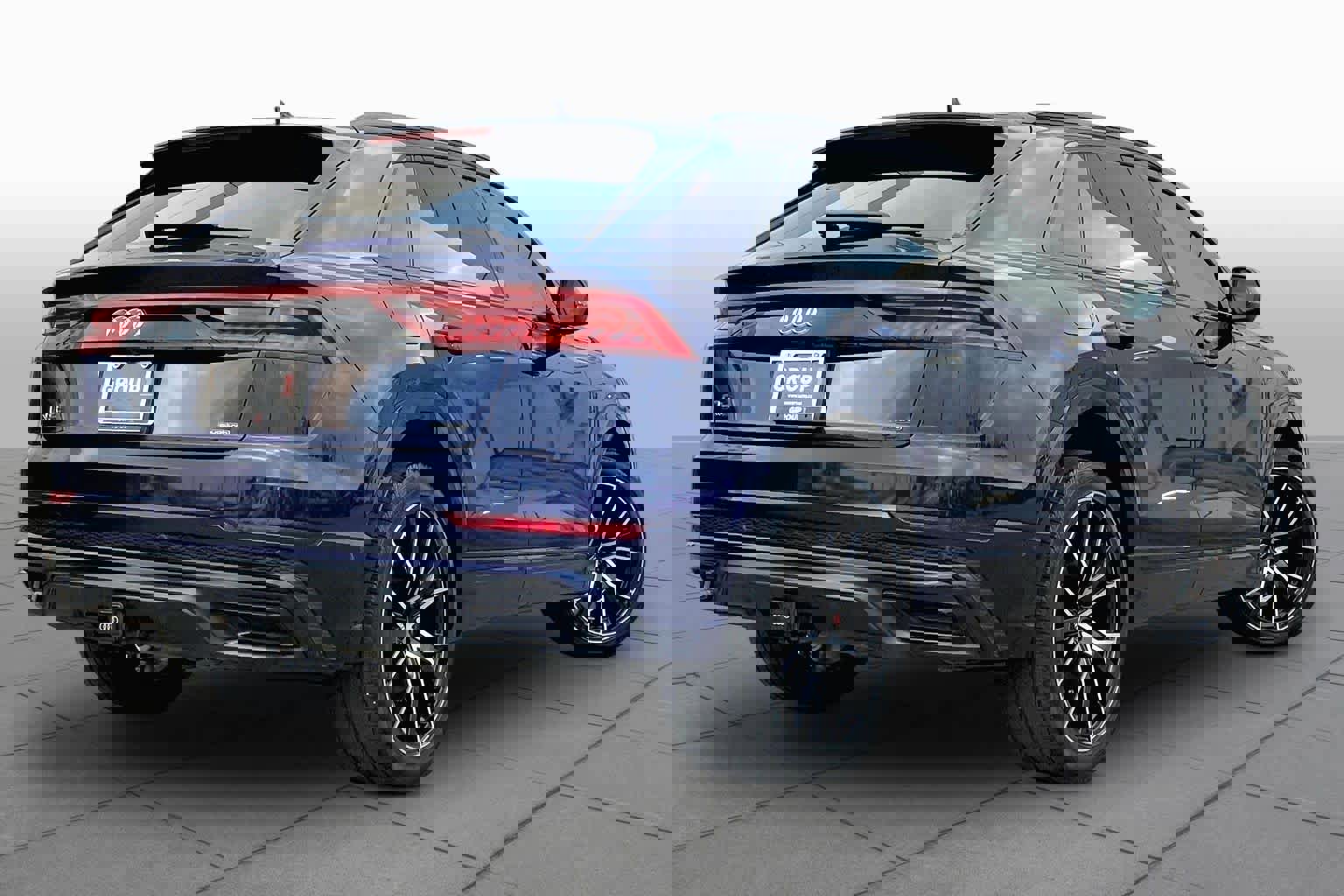 Used 2019 Audi Q8 Prestige image 13