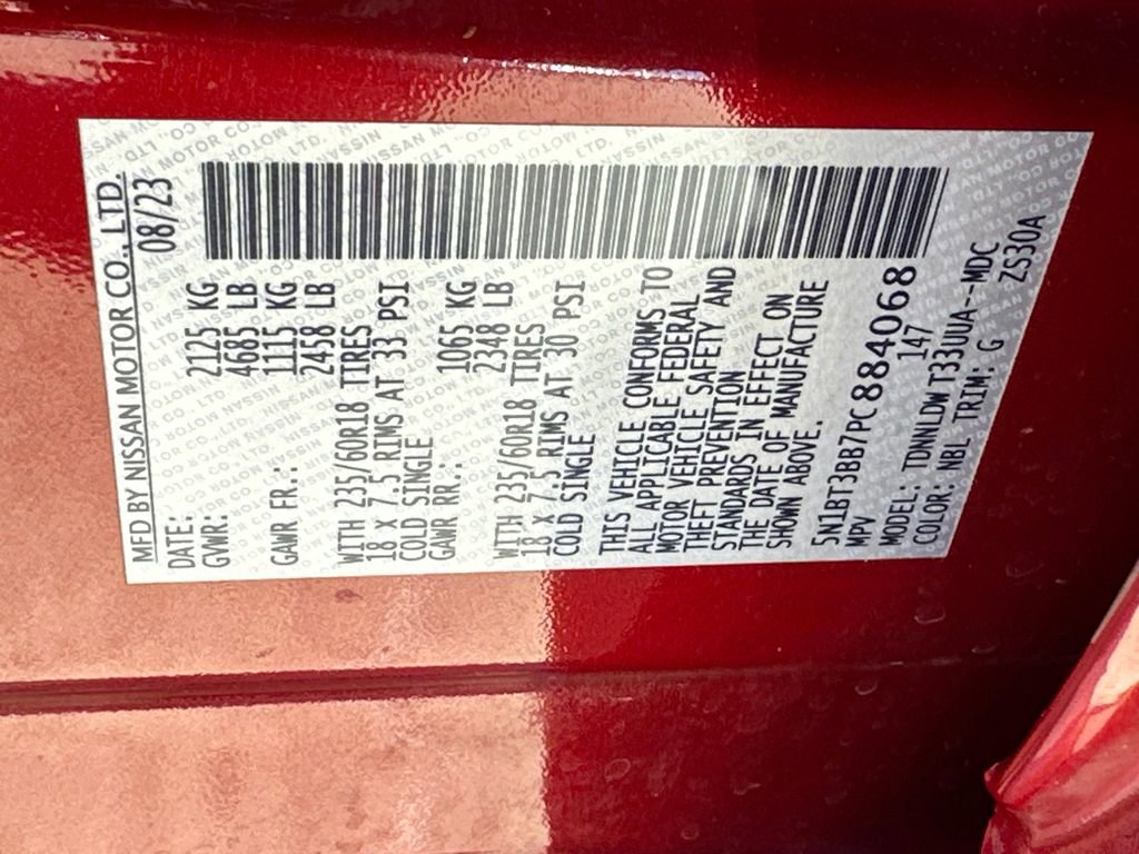 Used 2023 Nissan Rogue SV image 32