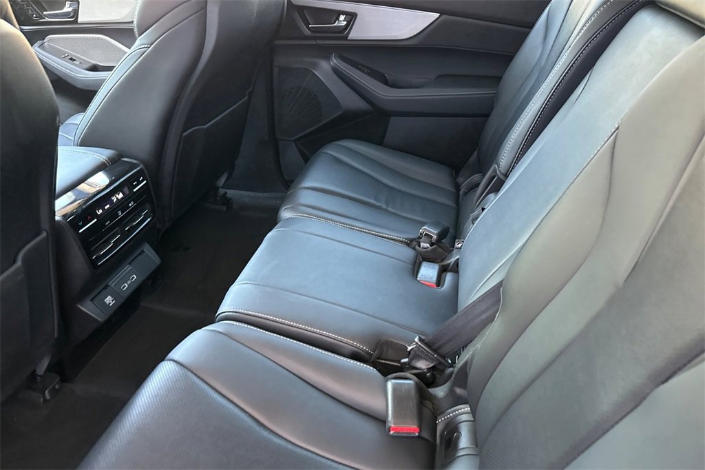 Certified 2023 Acura MDX FWD w/ Technology Package image 5