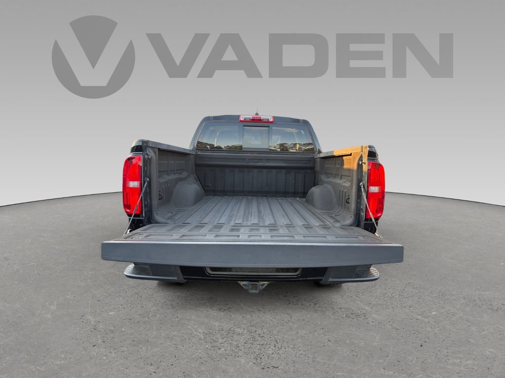 Used 2018 Chevrolet Colorado LT w/ LT Convenience Package RWD image 16