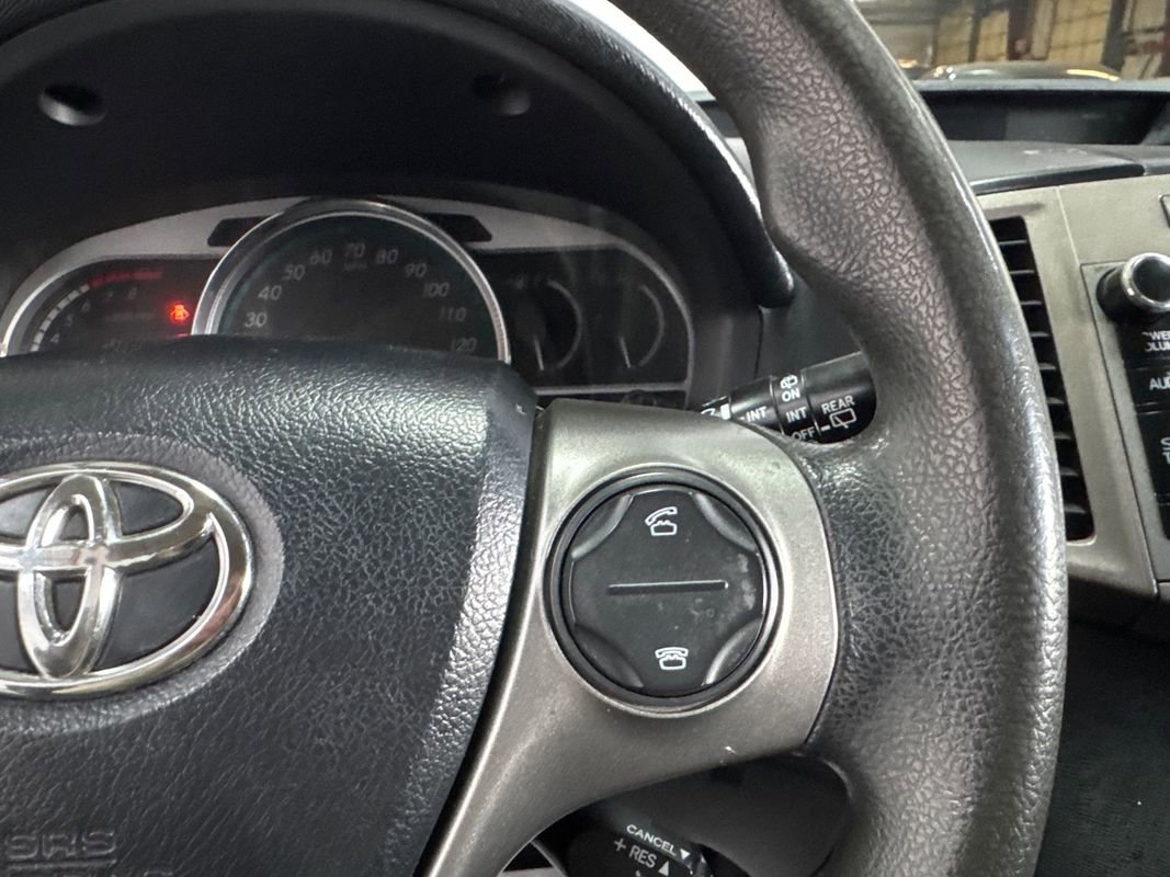 Used 2014 Toyota Venza LE w/ LE Convenience Package image 13