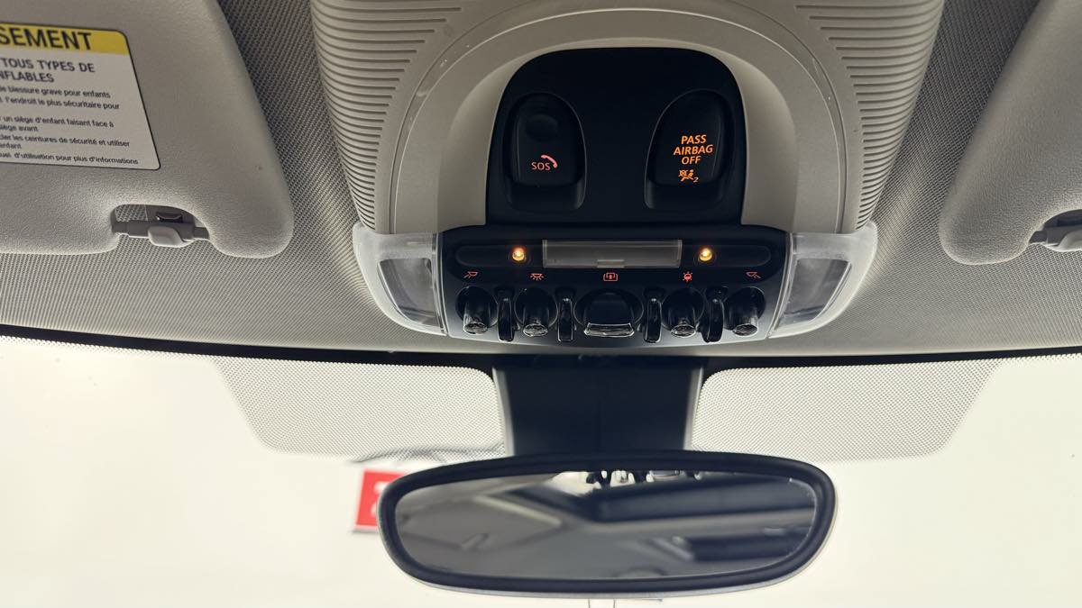 Used 2019 MINI Cooper Clubman S w/ Premium Package FWD image 23