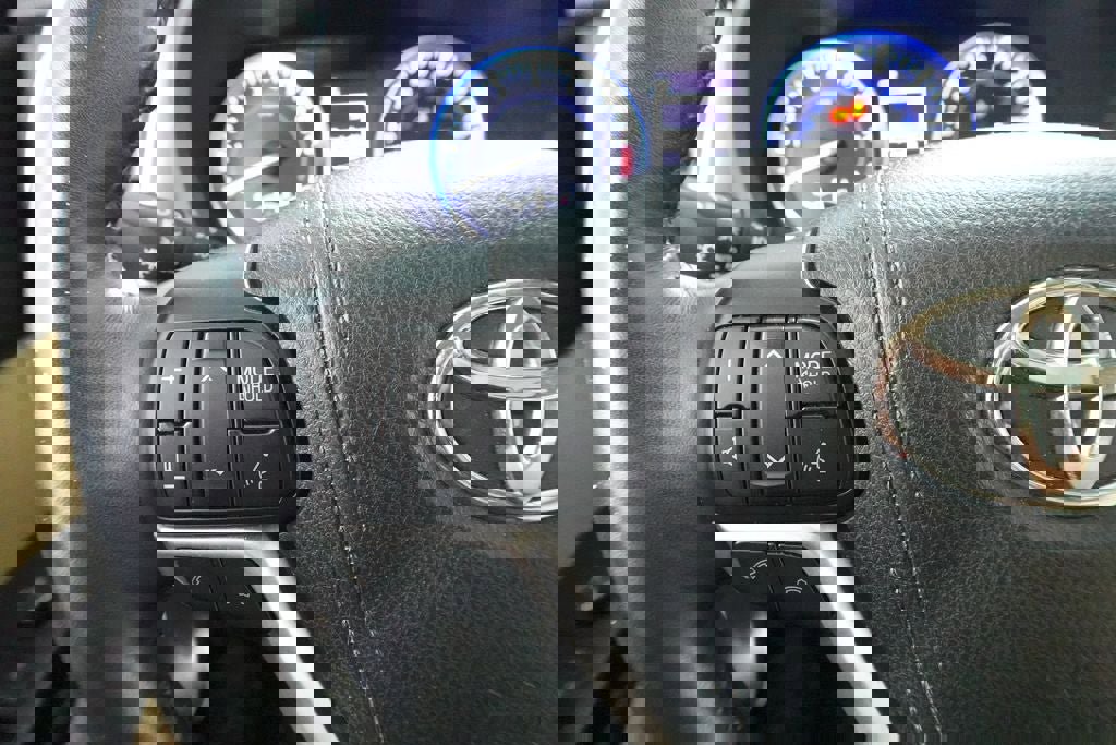 Used 2018 Toyota Highlander Limited Platinum w/ Carpet Mat Package (TMS) image 13