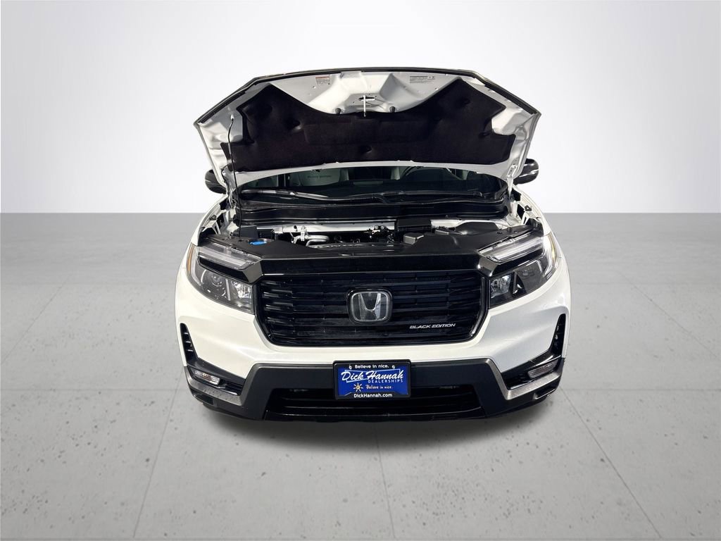 Certified 2024 Honda Passport Black Edition image 24
