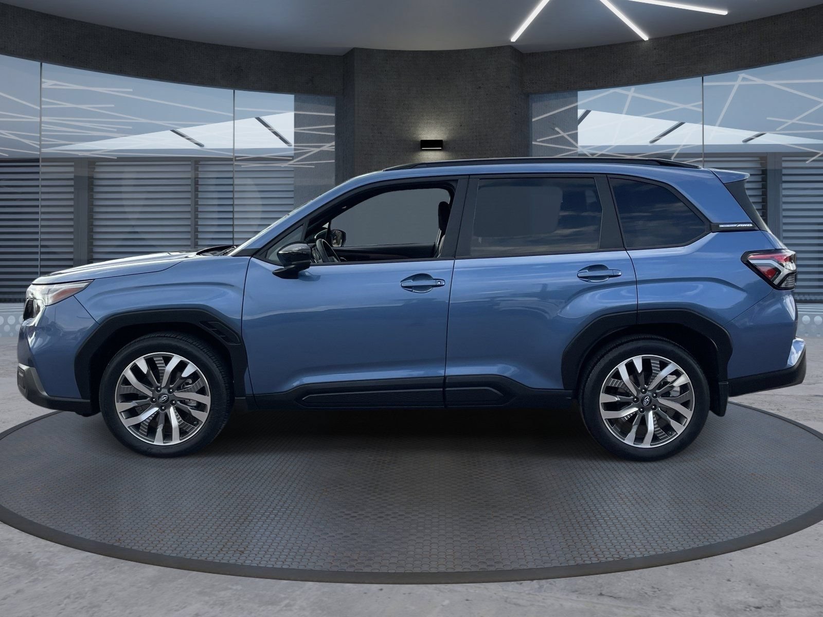 Used 2025 Subaru Forester Touring w/ Popular Package - Touring AWD/4WD image 3