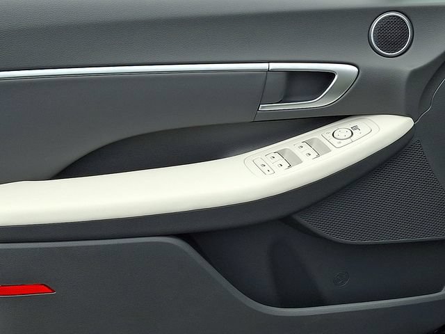 New 2026 Hyundai Sonata SEL FWD image 9