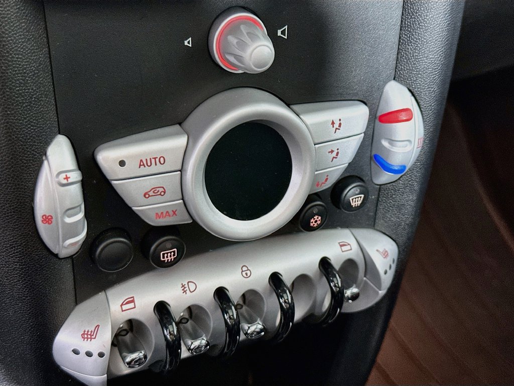 Used 2010 MINI Cooper S FWD image 14