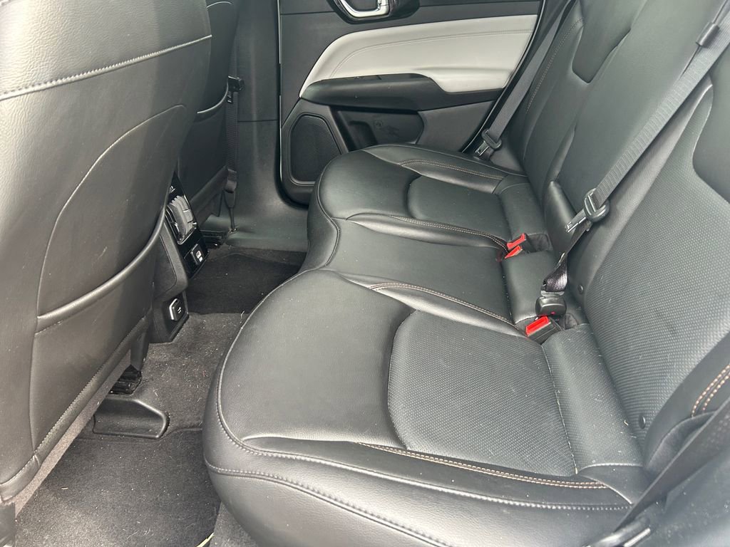 Certified 2023 Jeep Compass Limited AWD/4WD image 14