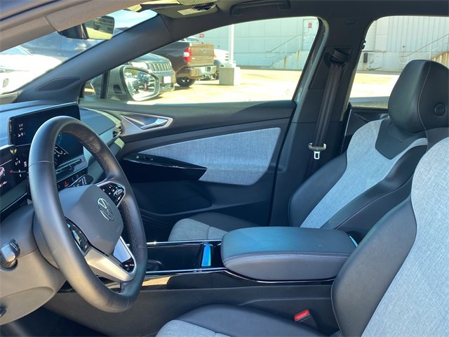 Used 2023 Volkswagen ID.4 Pro image 18