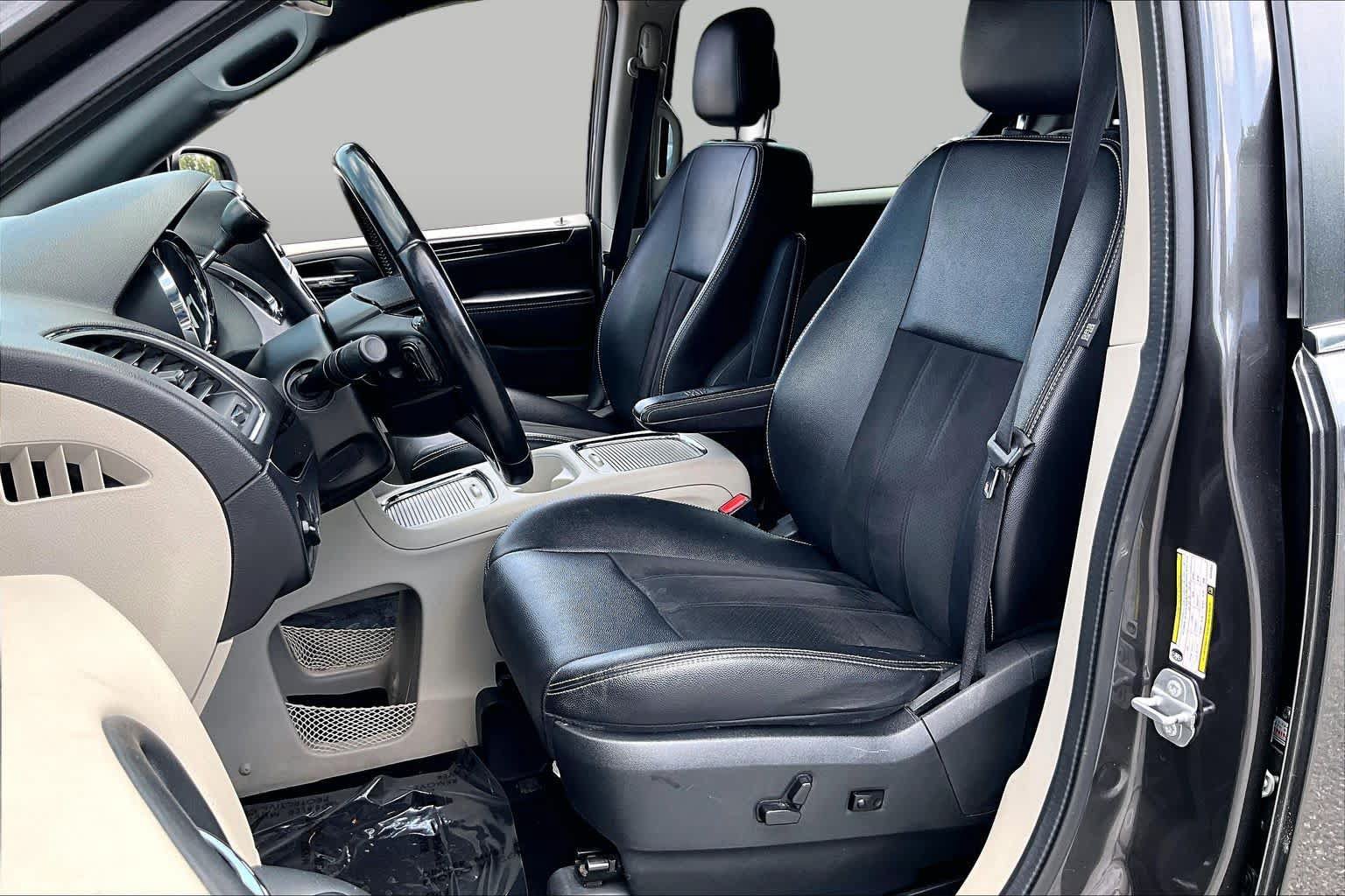 Used 2019 Dodge Grand Caravan SXT FWD image 8