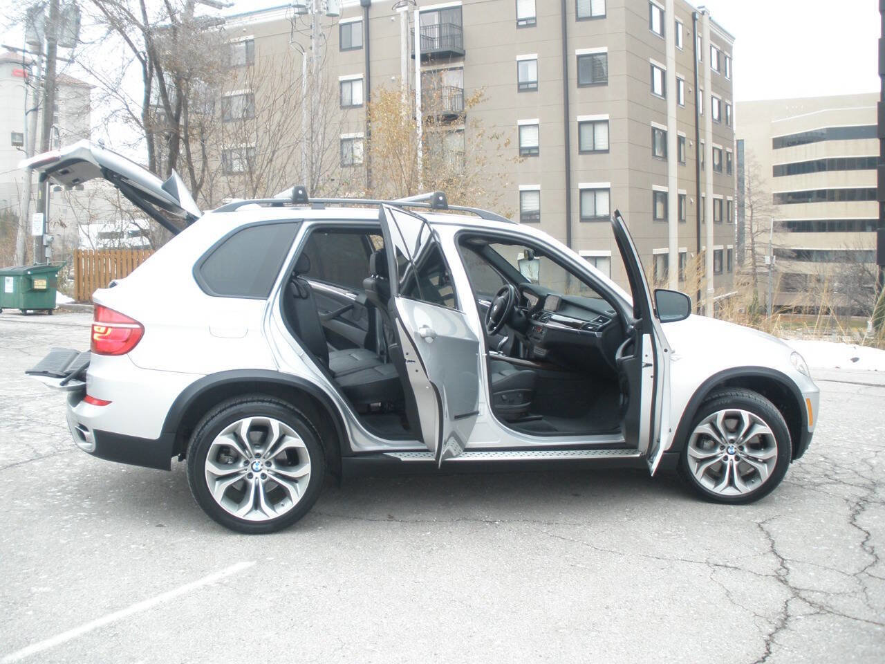 Used 2013 BMW X5 xDrive50i AWD/4WD image 22