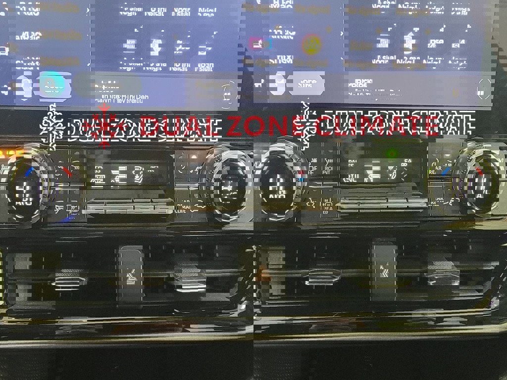 Certified 2025 Toyota Highlander XLE image 25