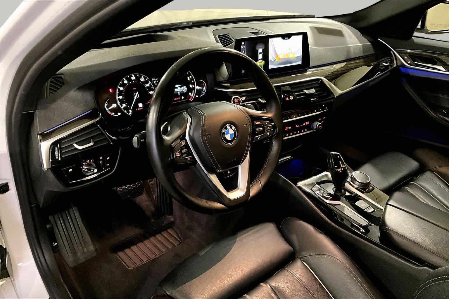 Used 2018 BMW 530i xDrive w/ Premium Package AWD/4WD image 30