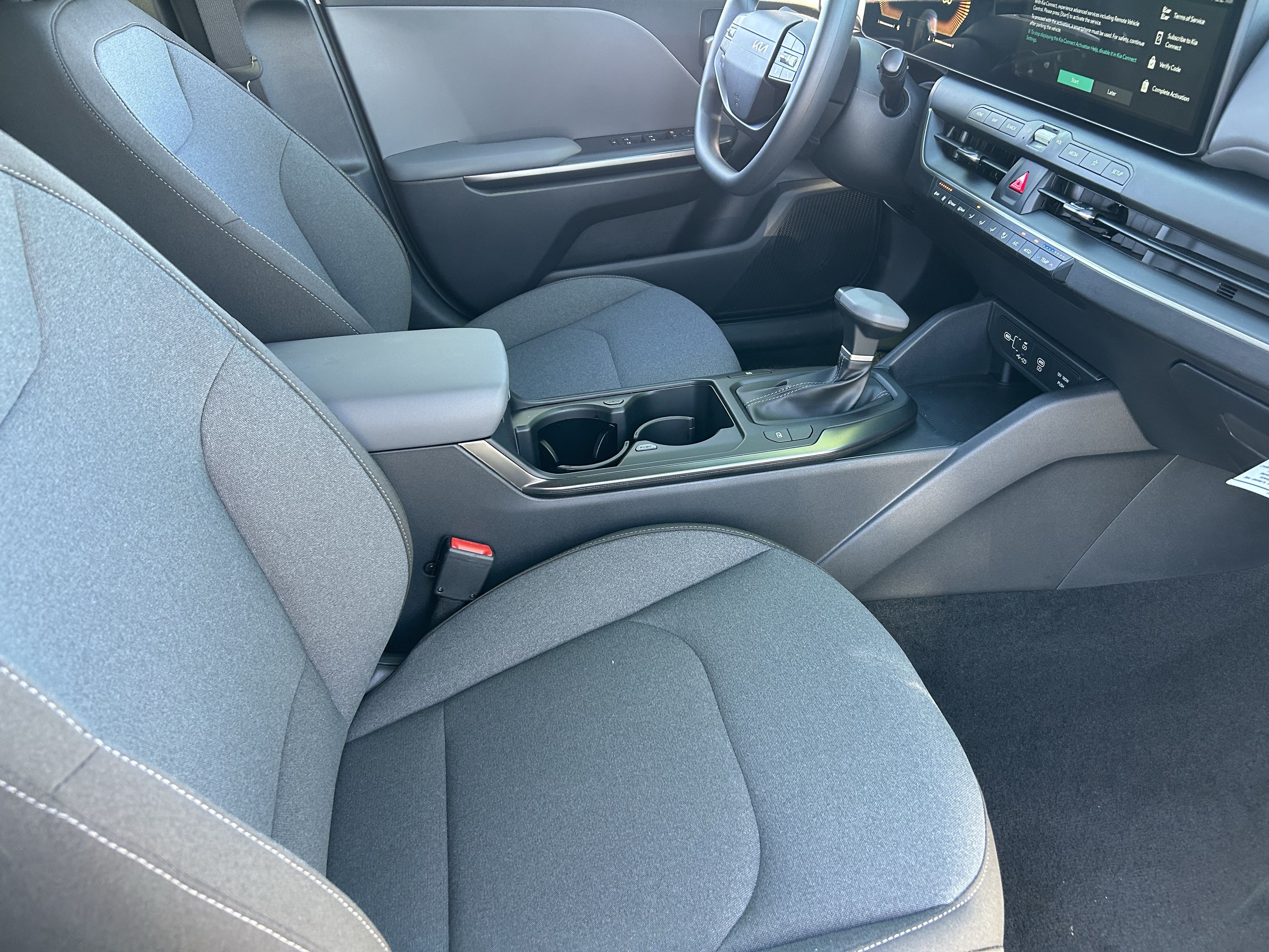 New 2026 Kia K4 FWD image 11