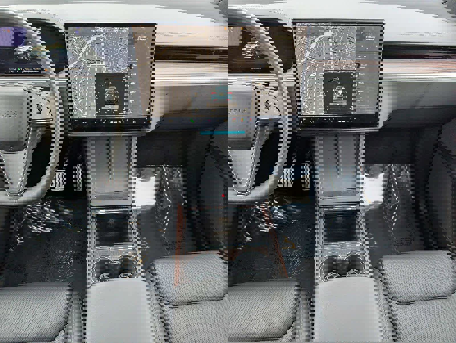 Used 2024 Tesla Model X image 18