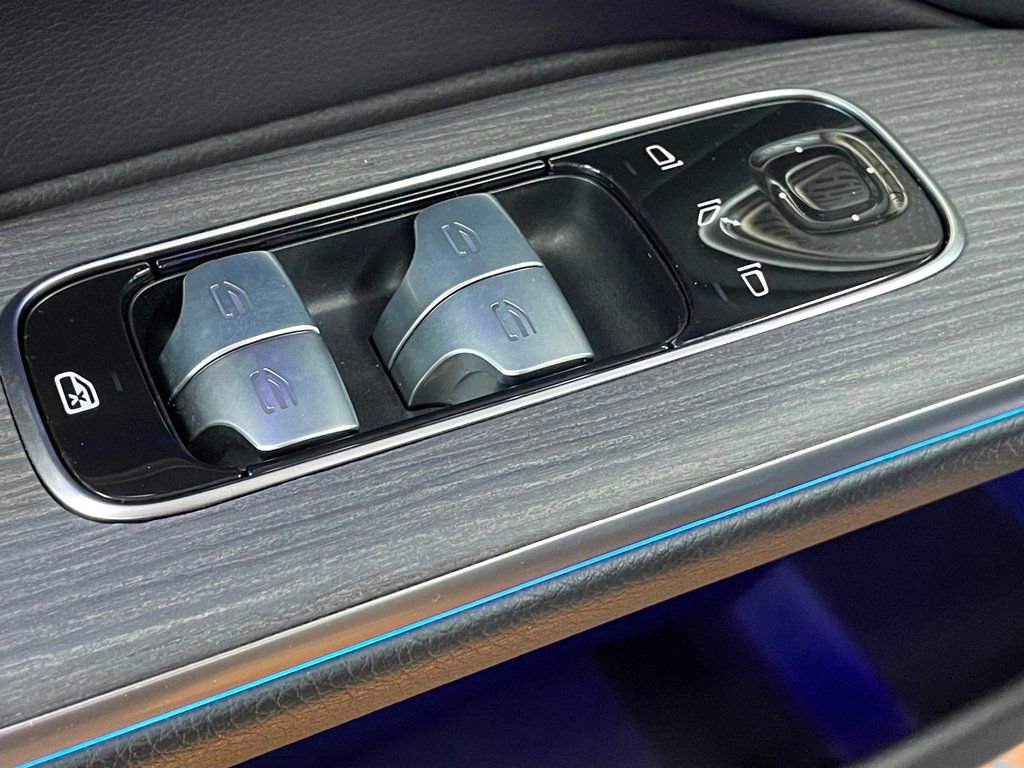 Used 2022 Mercedes-Benz EQS 580 4MATIC Sedan image 15