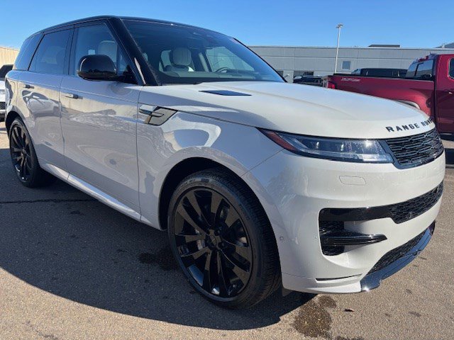 New 2026 Land Rover Range Rover Sport Dynamic SE image 3
