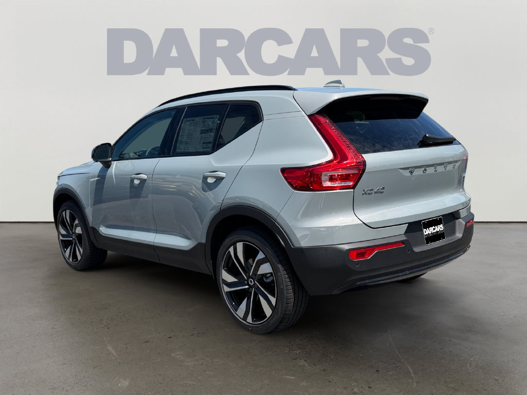 New 2026 Volvo XC40 B5 Ultra w/ Climate Package AWD/4WD image 3