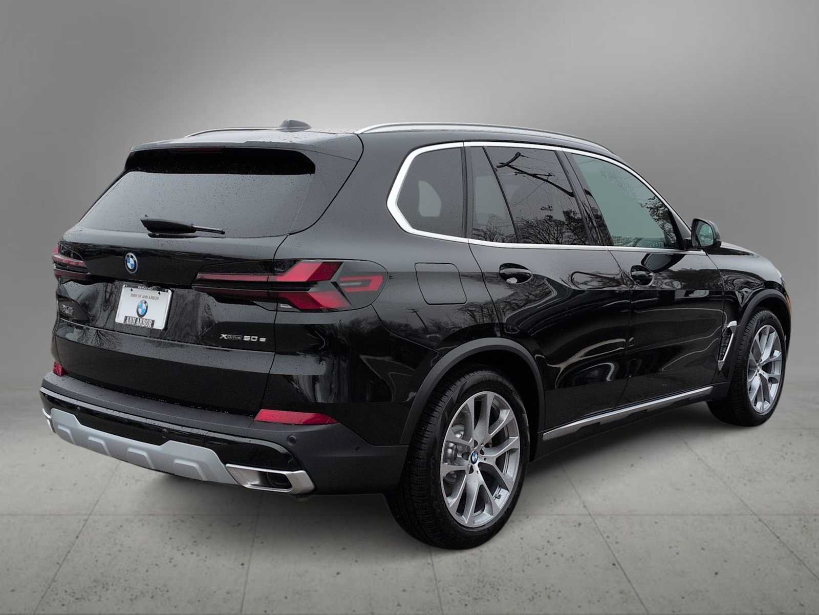 New 2026 BMW X5 xDrive50e w/ Executive Package AWD/4WD image 8