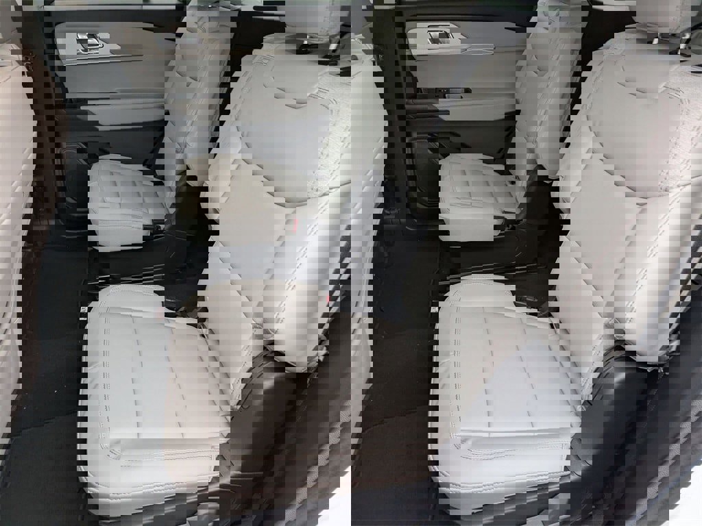 New 2026 Ford Explorer Active image 43