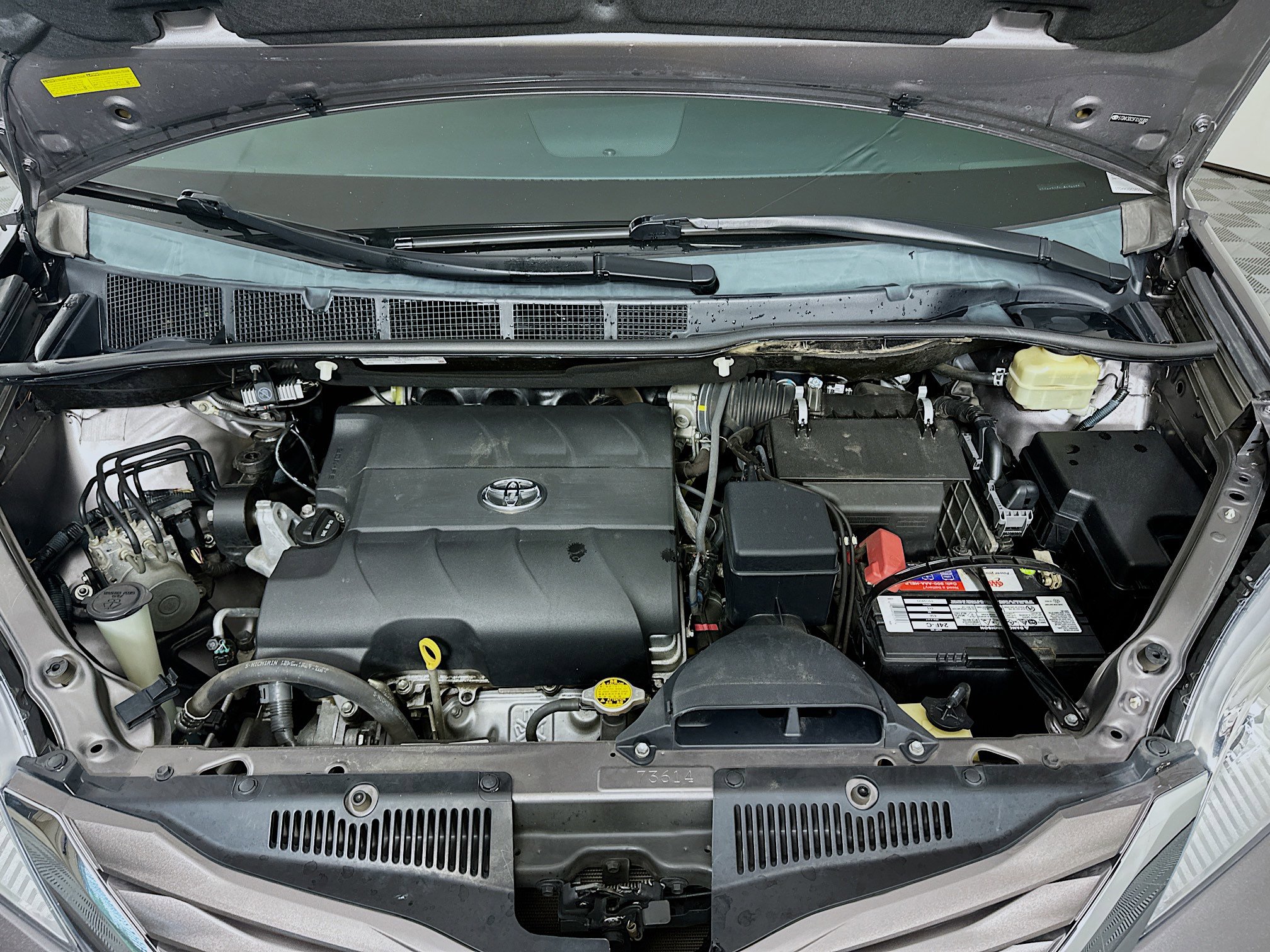 Used 2015 Toyota Sienna LE FWD image 32