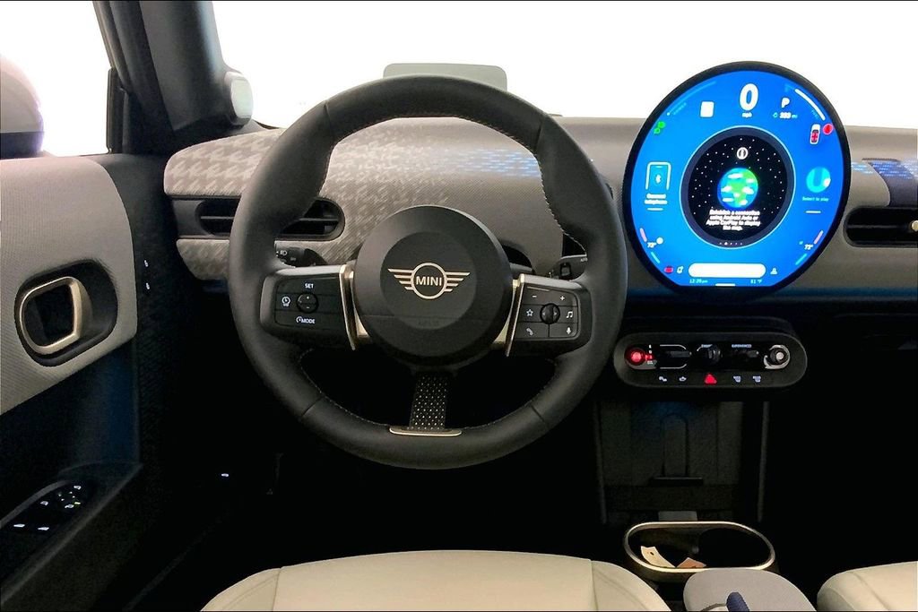 Used 2025 MINI Cooper S image 4