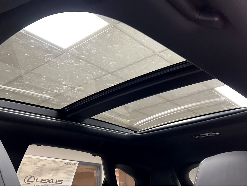 New 2026 Lexus RX 450h AWD image 10