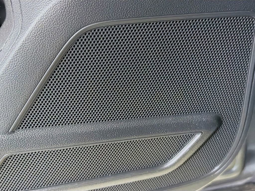 Used 2021 Volkswagen Atlas Cross Sport SE image 21