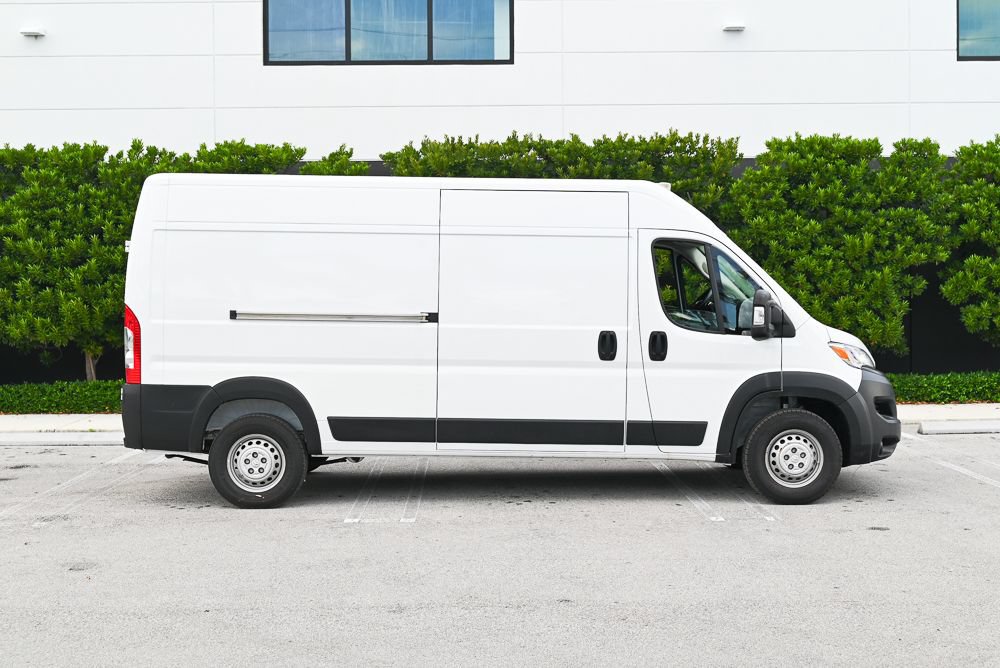 Used 2024 RAM ProMaster 2500 w/ Convenience Group FWD image 7