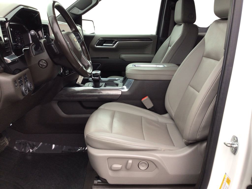 Used 2022 Chevrolet Silverado 1500 LTZ image 9