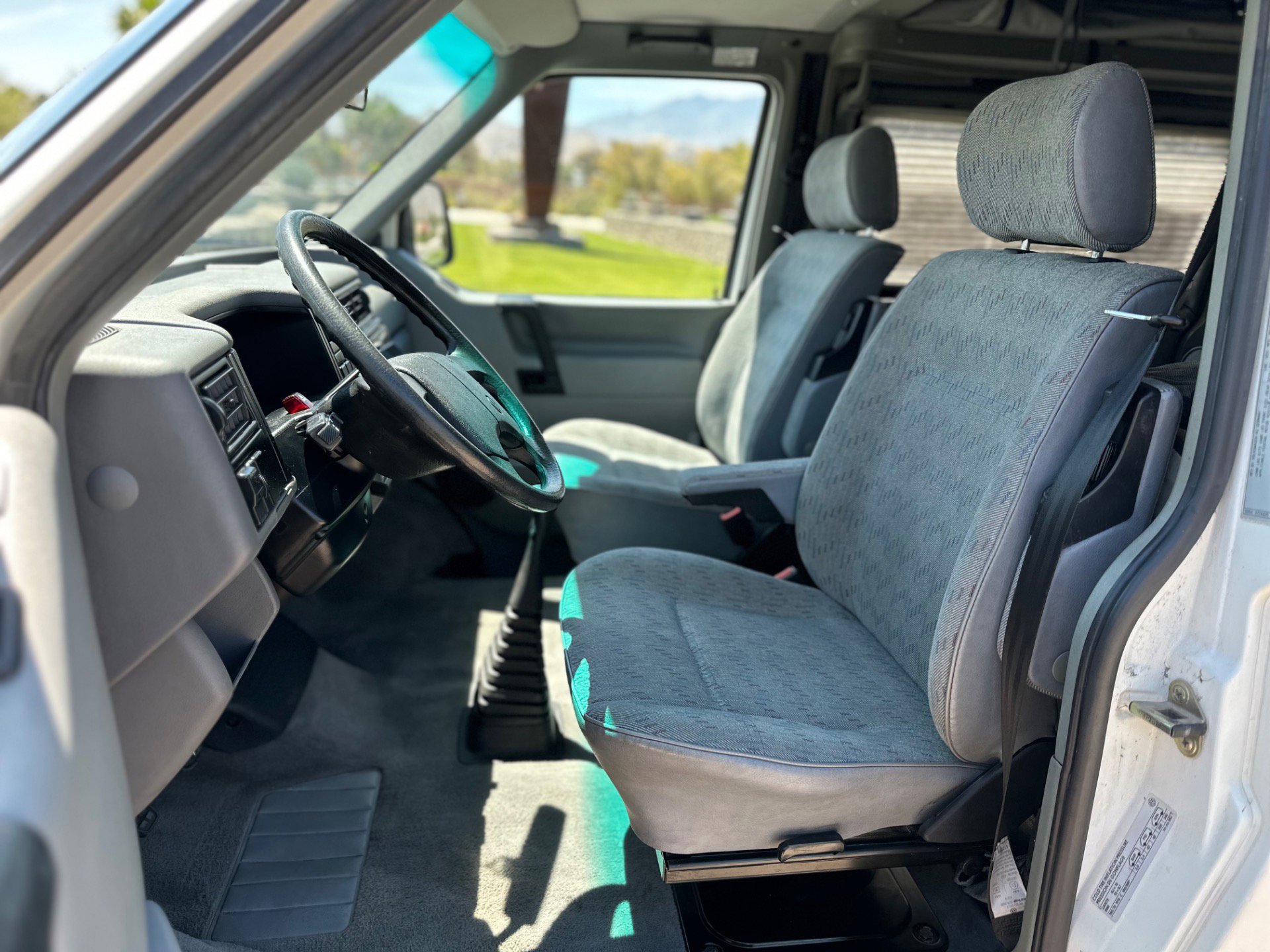 Used 1995 Volkswagen Eurovan Camper FWD image 16
