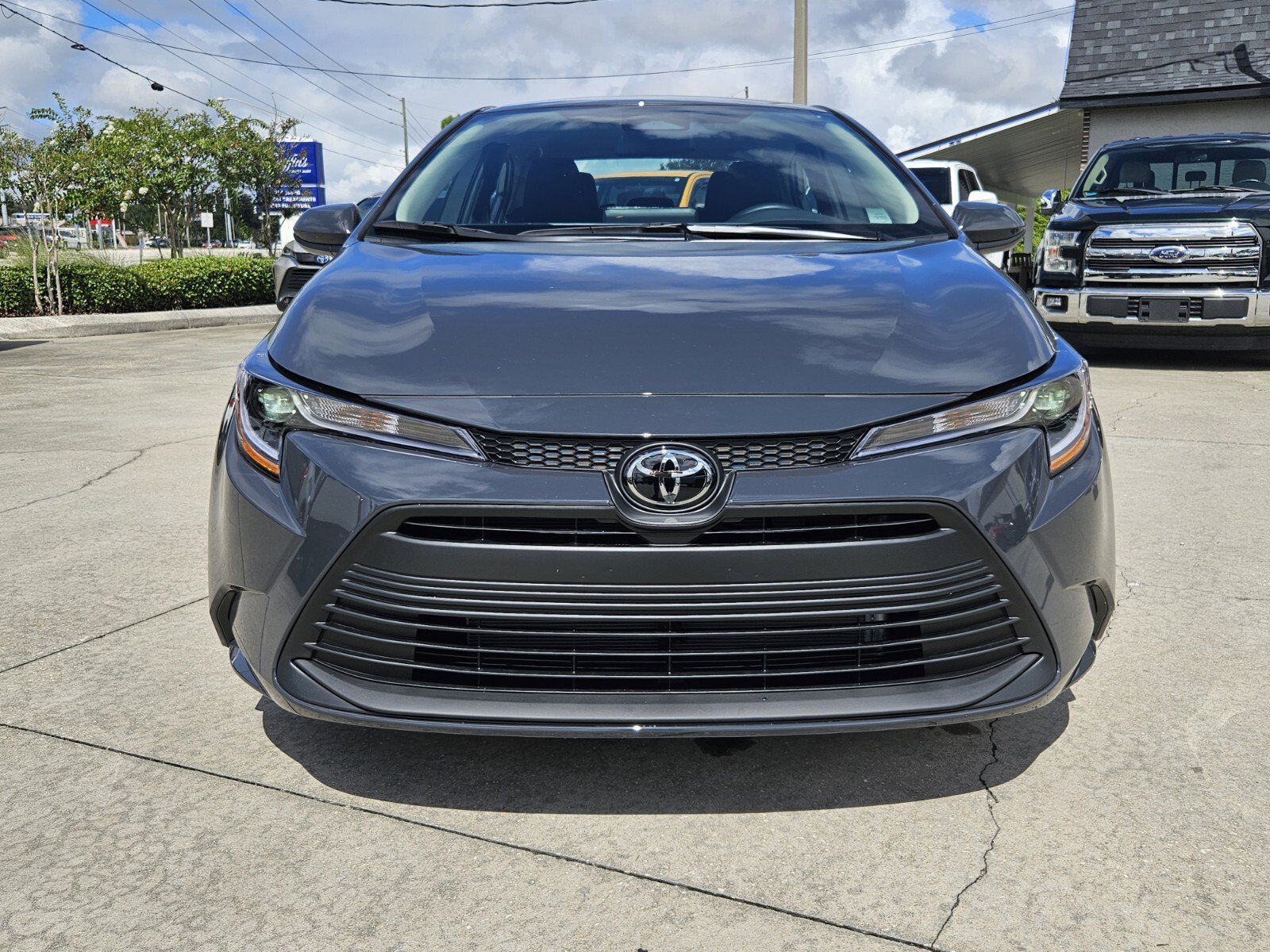 New 2026 Toyota Corolla LE image 2