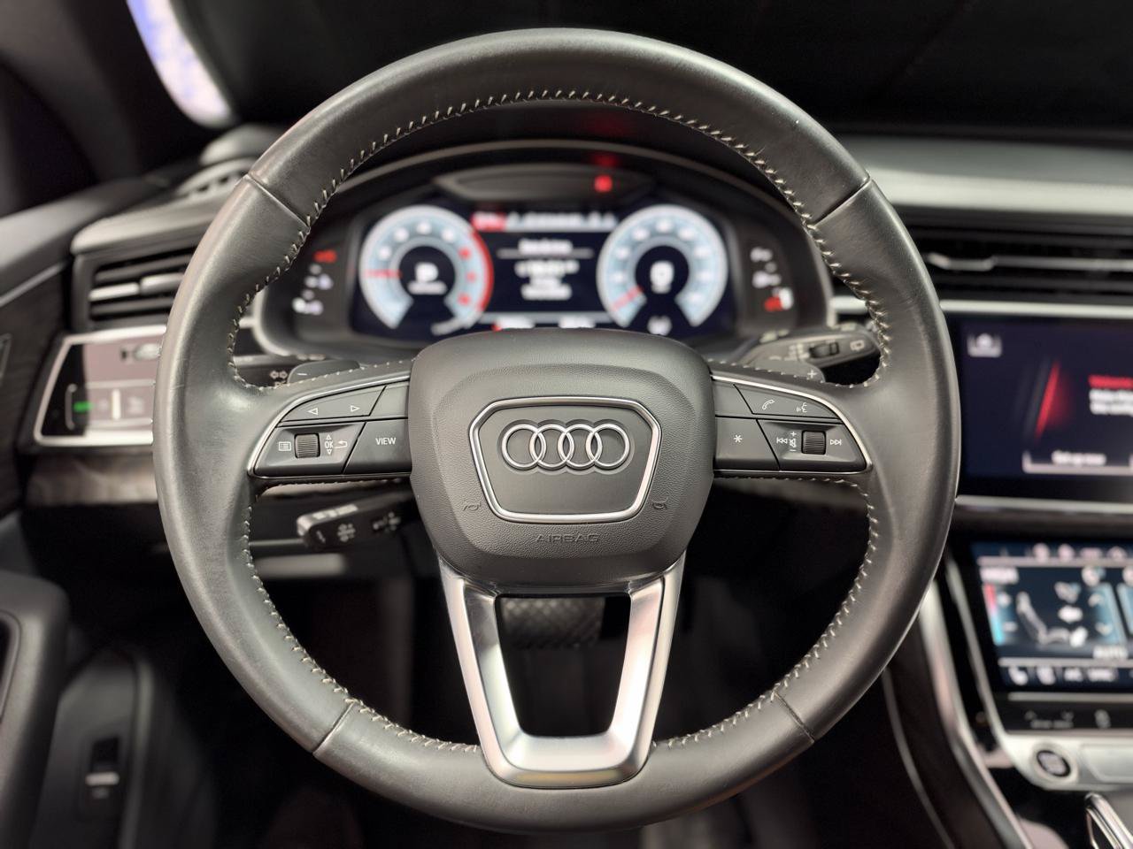 Used 2021 Audi Q8 Prestige AWD/4WD image 17