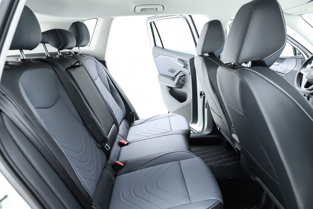 New 2026 Volkswagen Tiguan SE image 75