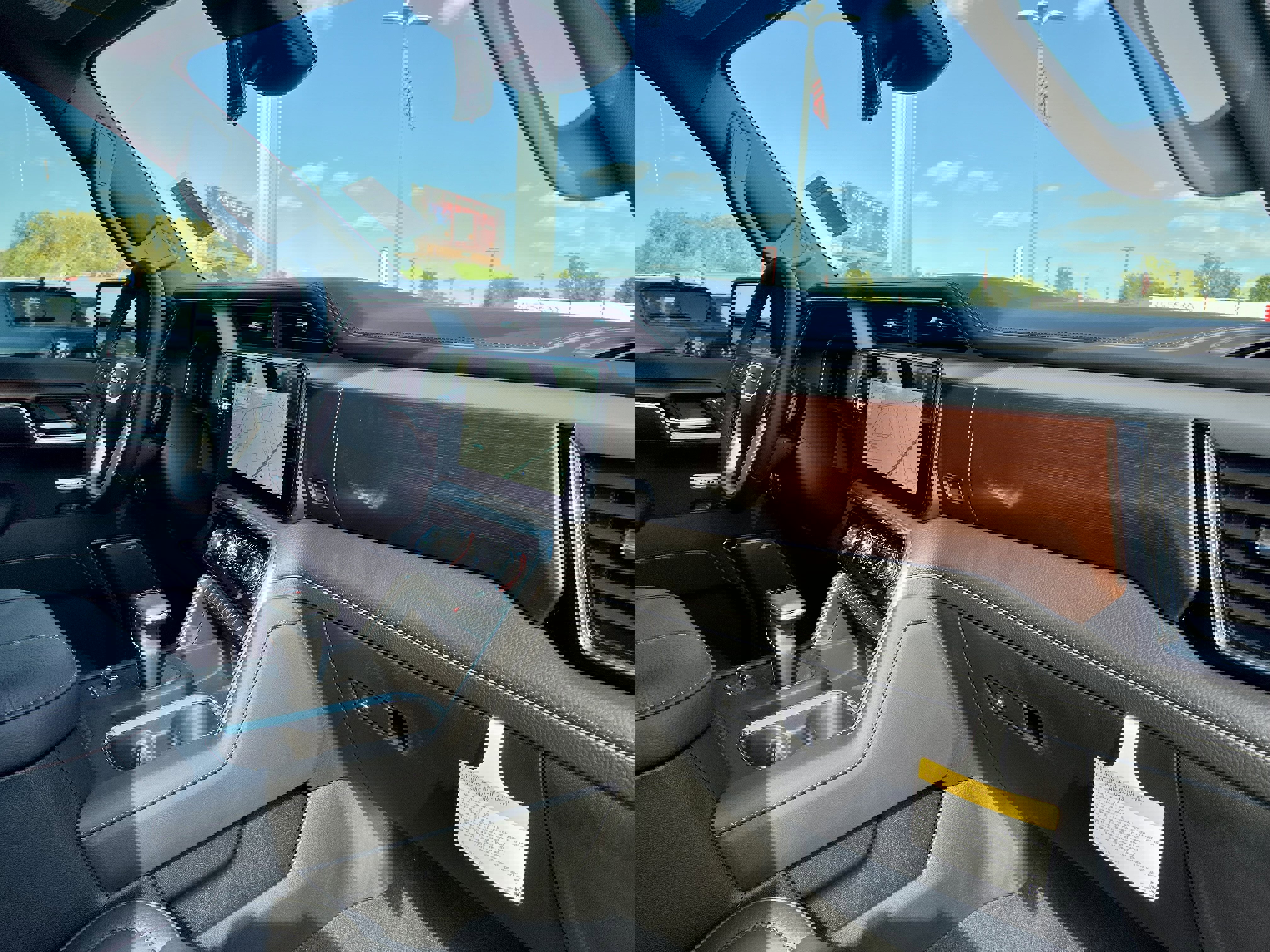 New 2026 GMC Sierra 1500 Denali w/ Denali Reserve Package image 37