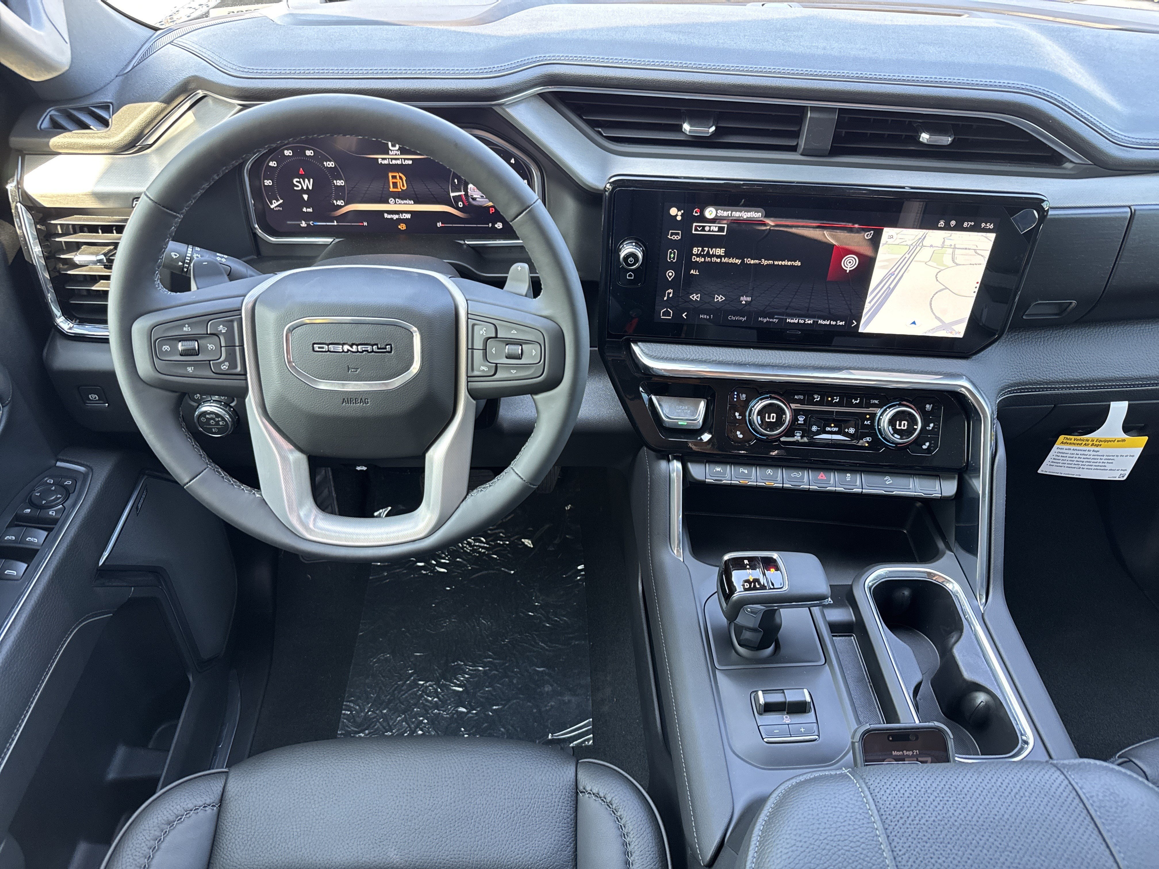 New 2026 GMC Sierra 1500 Denali w/ Denali Reserve Package AWD/4WD image 18