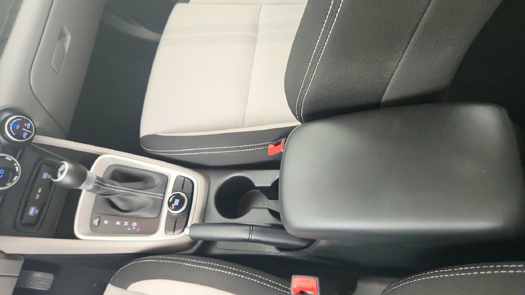 Used 2025 Hyundai Venue SEL FWD image 18