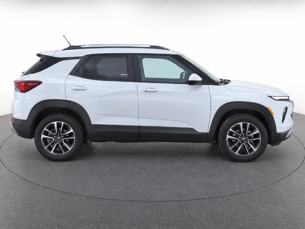 Used 2026 Chevrolet TrailBlazer LT AWD/4WD image 10
