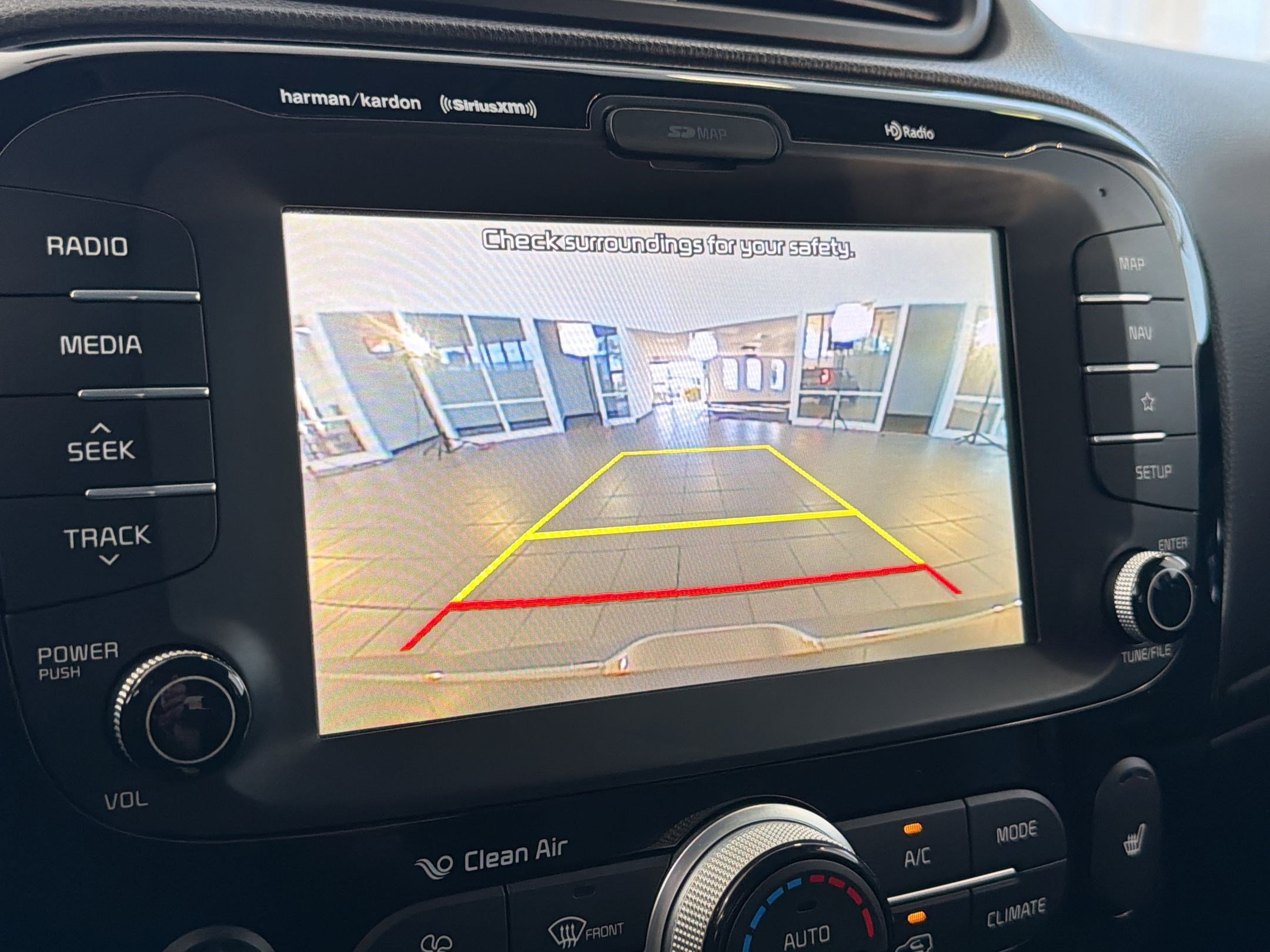 Used 2018 Kia Soul ! w/ Tech Package FWD image 25