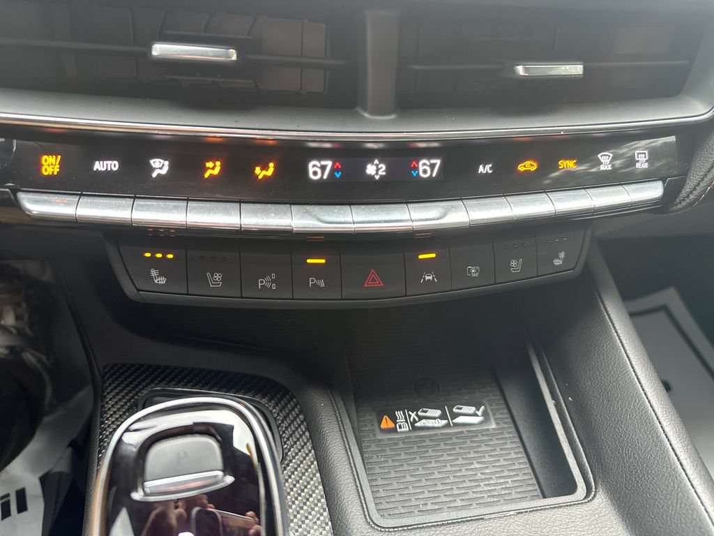 Used 2026 Cadillac CT5 V w/ Technology Package RWD image 16