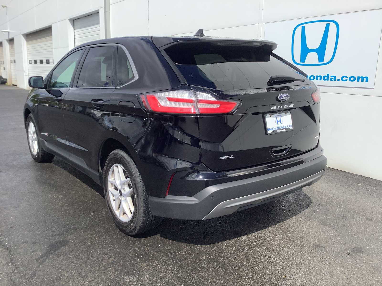 Used 2024 Ford Edge SEL AWD/4WD image 4