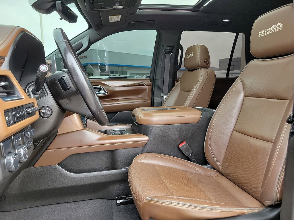 Used 2021 Chevrolet Tahoe High Country w/ Premium Package RWD image 19