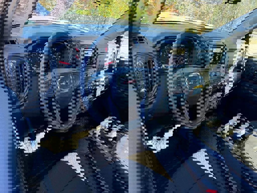 New 2025 GMC Sierra 1500 Pro w/ Pro Value Package image 3